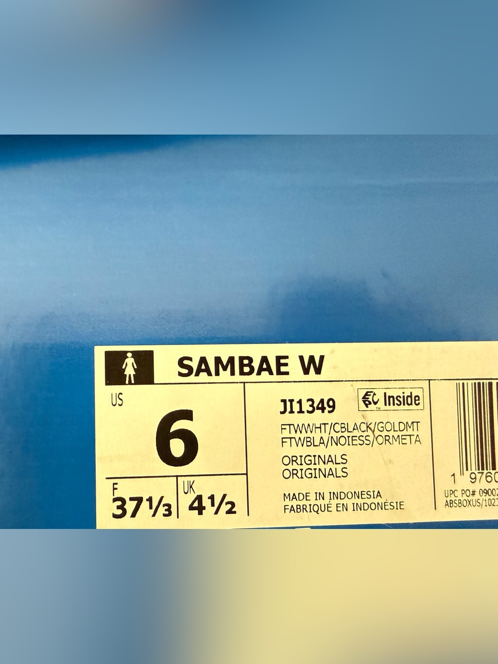 Adidas Sambae Sneakers/ White with Black Stripes and Gum Sole/Wms Sz 6 - Picture 8 of 11